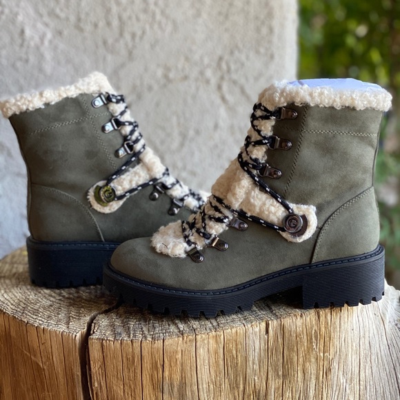 GBG Guess Sherry Bootie Green Size 7 - Picture 3 of 7